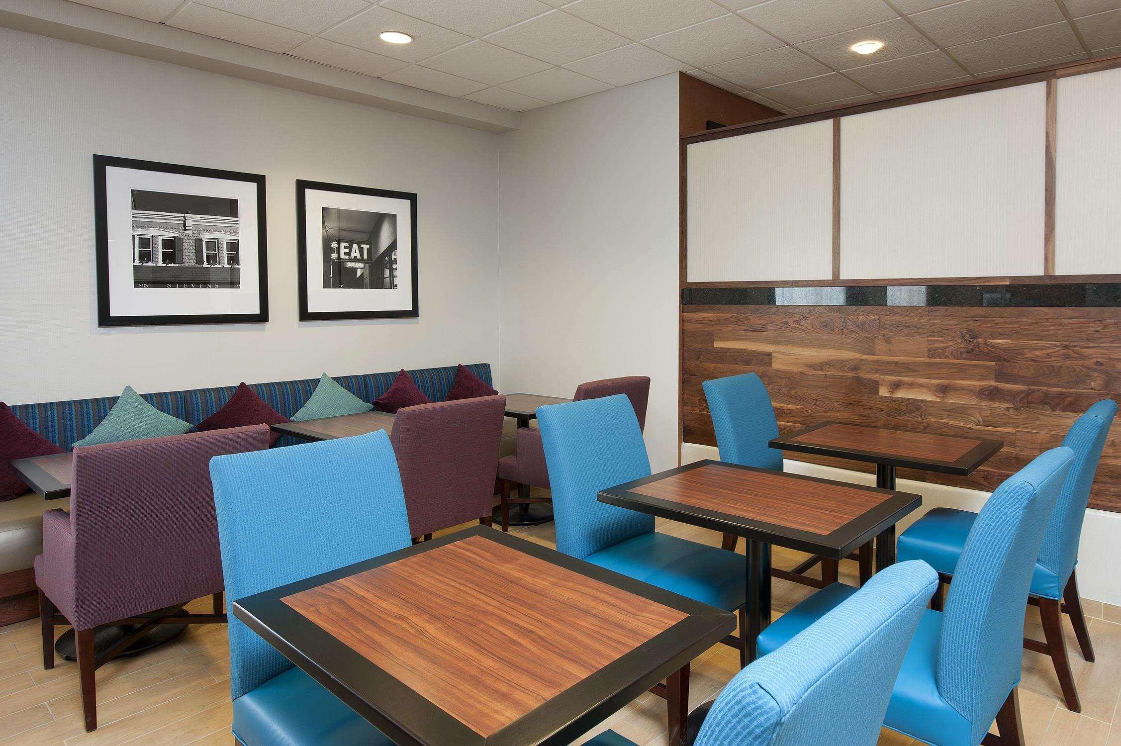Hampton Inn Bloomington Exterior foto