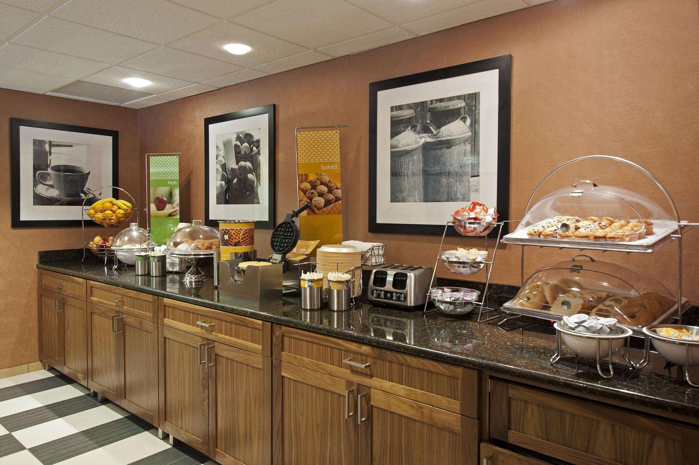 Hampton Inn Bloomington Exterior foto